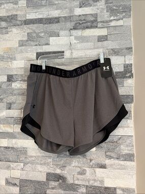Under Armour Women's shorts new with tags size xxlarge